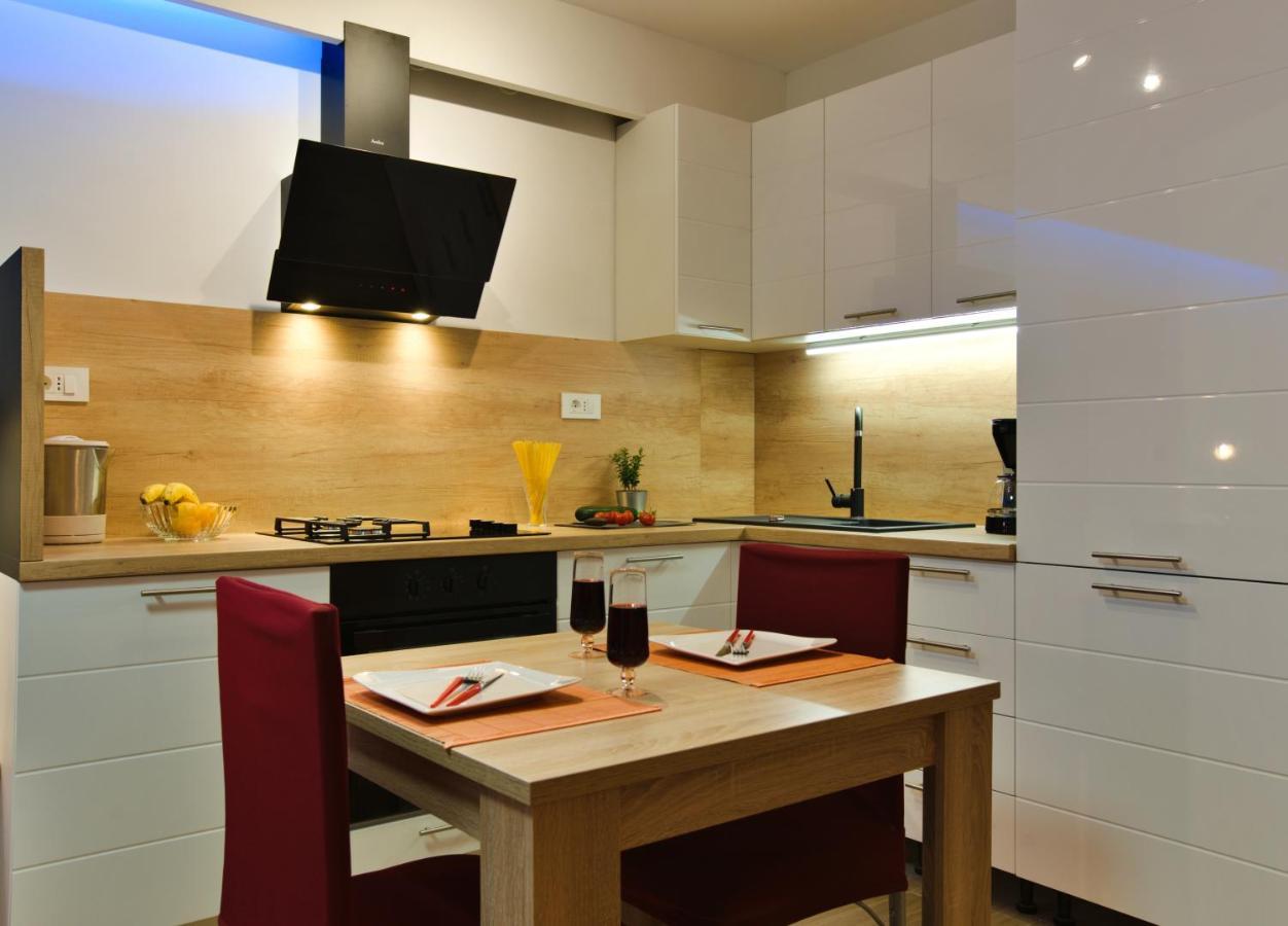 Kiwi Apartment *